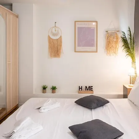 Dolce Luxury 2nd Floor Lägenhet Larissa