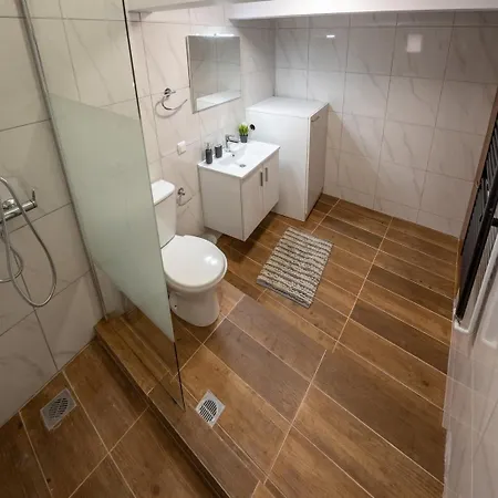 Lägenhet Dolce Luxury 2nd Floor