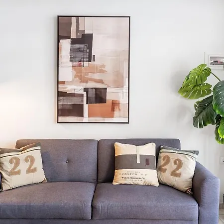 Dolce Luxury 2nd Floor Apartment Larissa