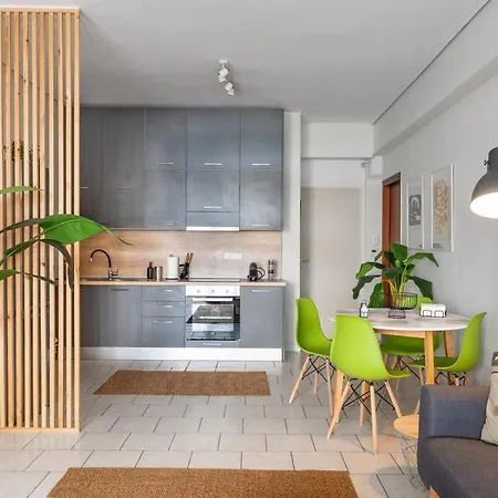 Dolce Luxury 2nd Floor * Larissa